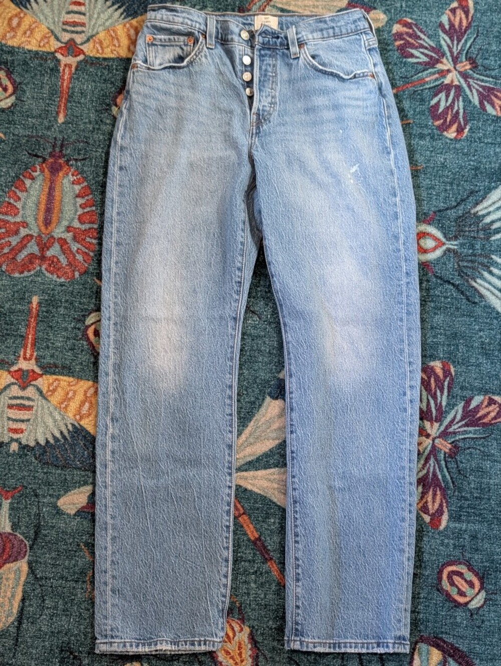 Levi’s 501 Curve Button Fly High Rise Straight Jeans 28 x 30 Light Wash